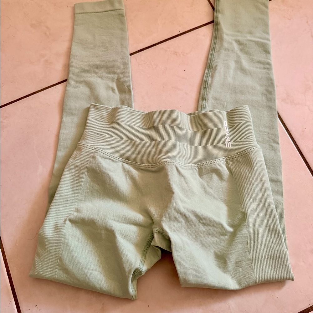 Dfyne impact leggings